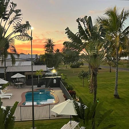 Kinka Palms Motel Yeppoon Ngoại thất bức ảnh
