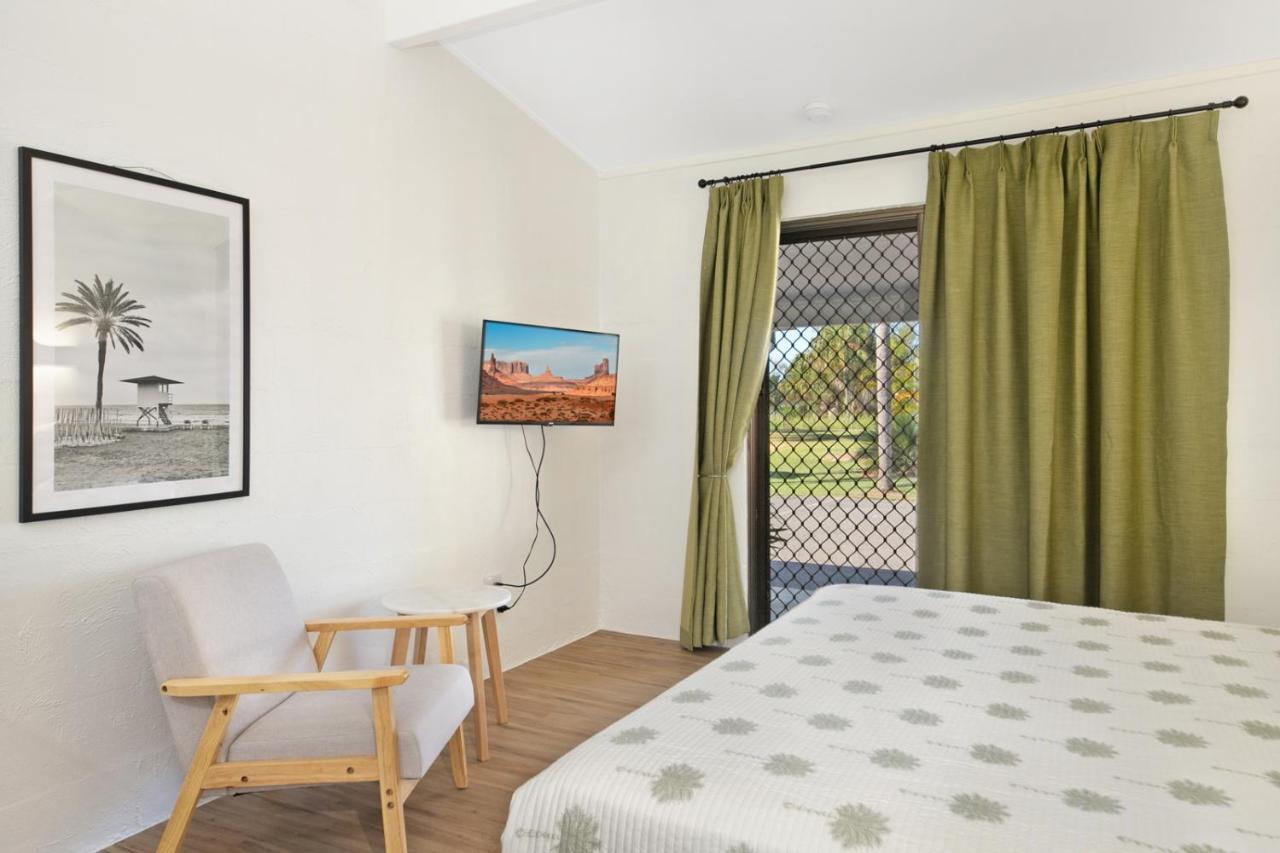 Kinka Palms Motel Yeppoon Ngoại thất bức ảnh