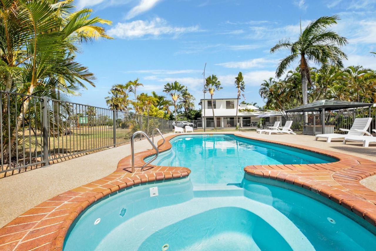 Kinka Palms Motel Yeppoon Ngoại thất bức ảnh