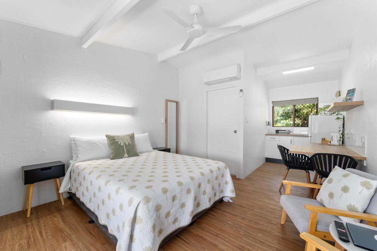 Kinka Palms Motel Yeppoon Ngoại thất bức ảnh